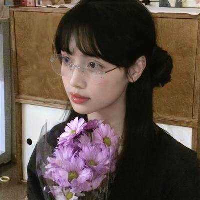 红衣少女